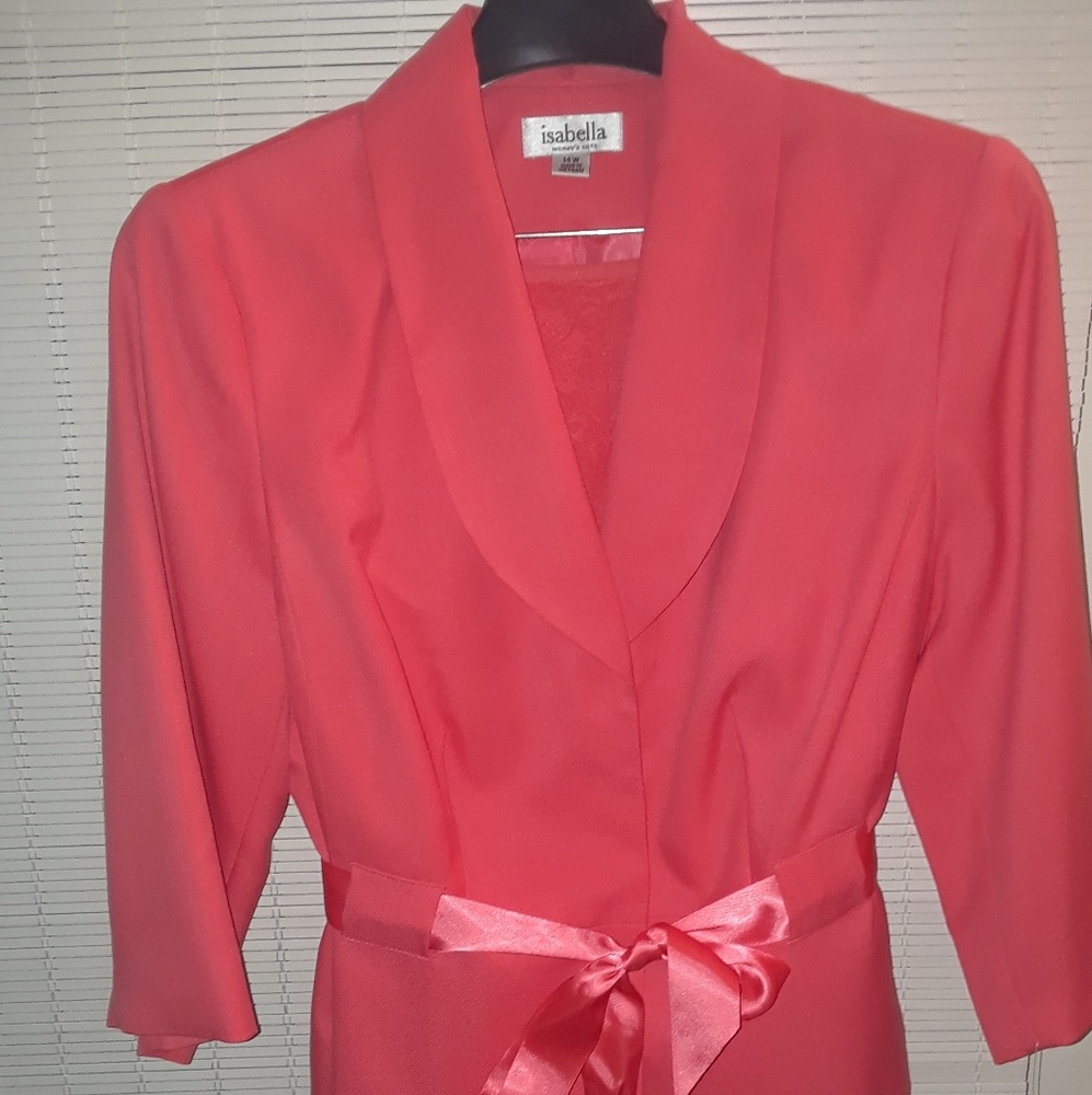 Skirt suit